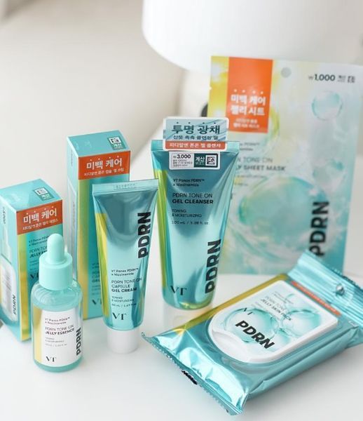 Гель для вмивання&nbsp; для сяйва шкір VT PDRN Tone On Gel Cleanser, 100 мл 0003029 фото